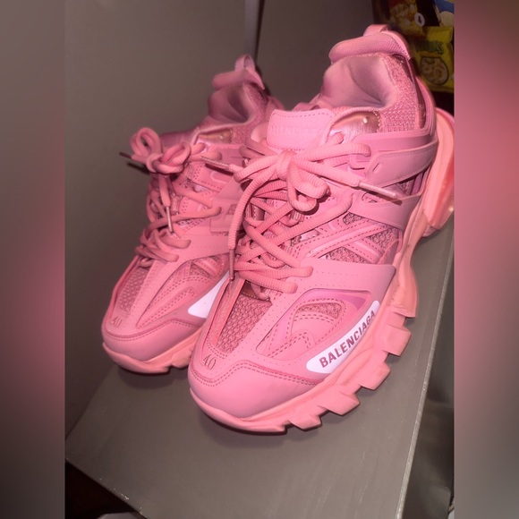 balenciagas pink and black